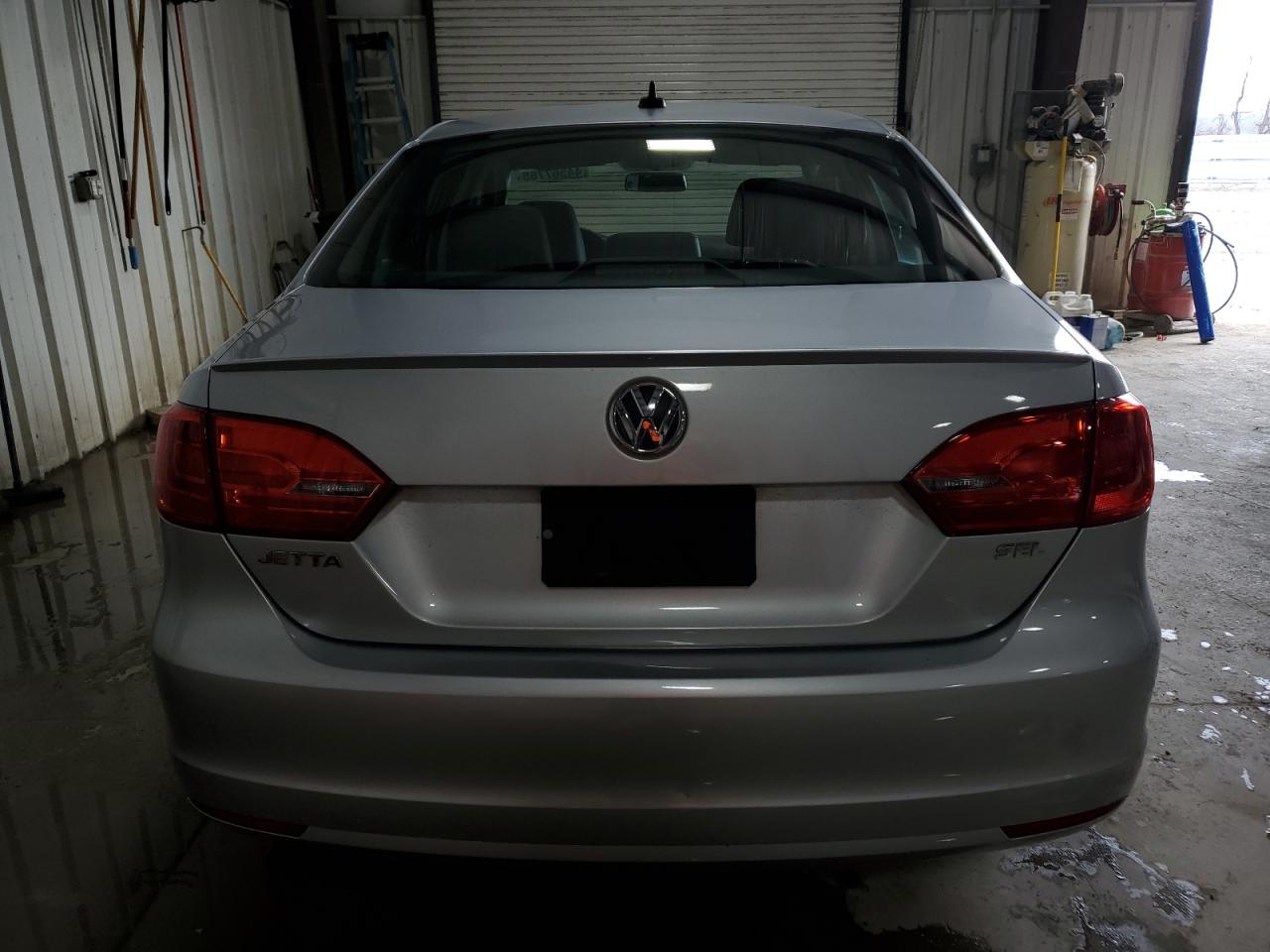2014 Volkswagen Jetta - Image 6