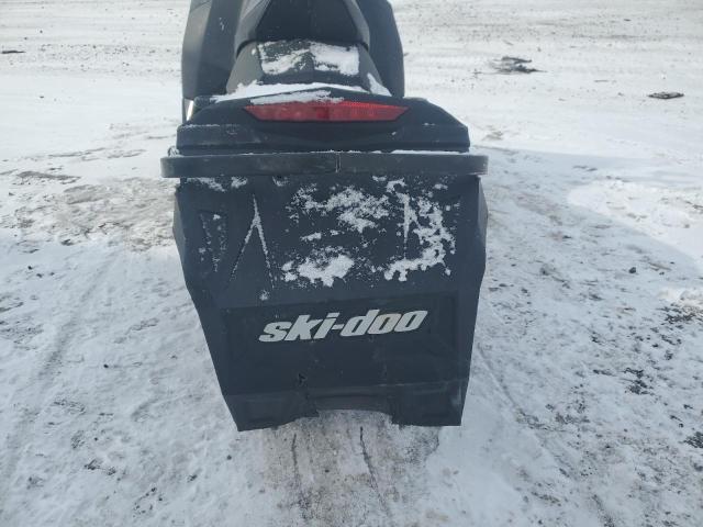 2016 SKIDOO MXZXRS 800