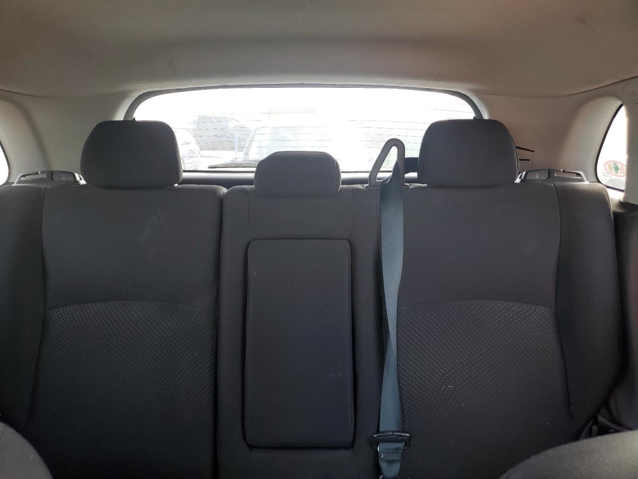 2014 Mitsubishi Outlander - Image 10