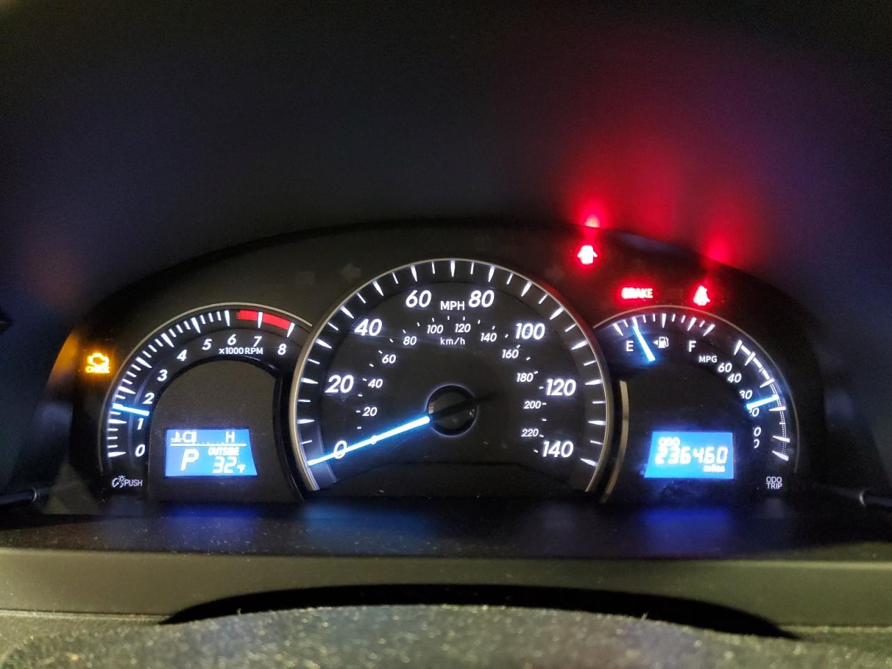 2012 Toyota Camry - Image 9