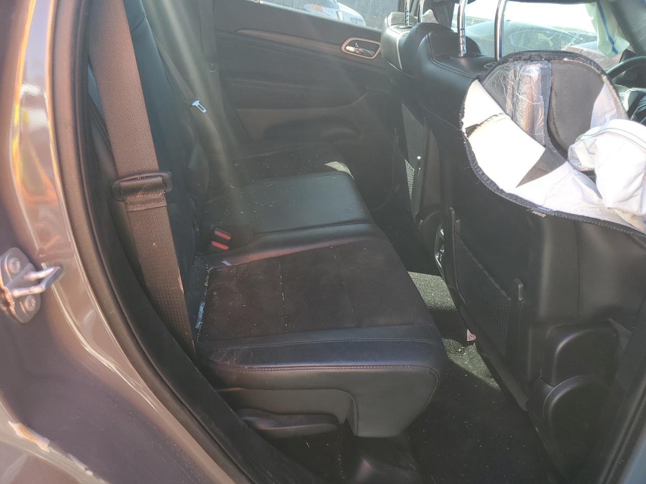 2021 Jeep Grand Cherokee - Image 11