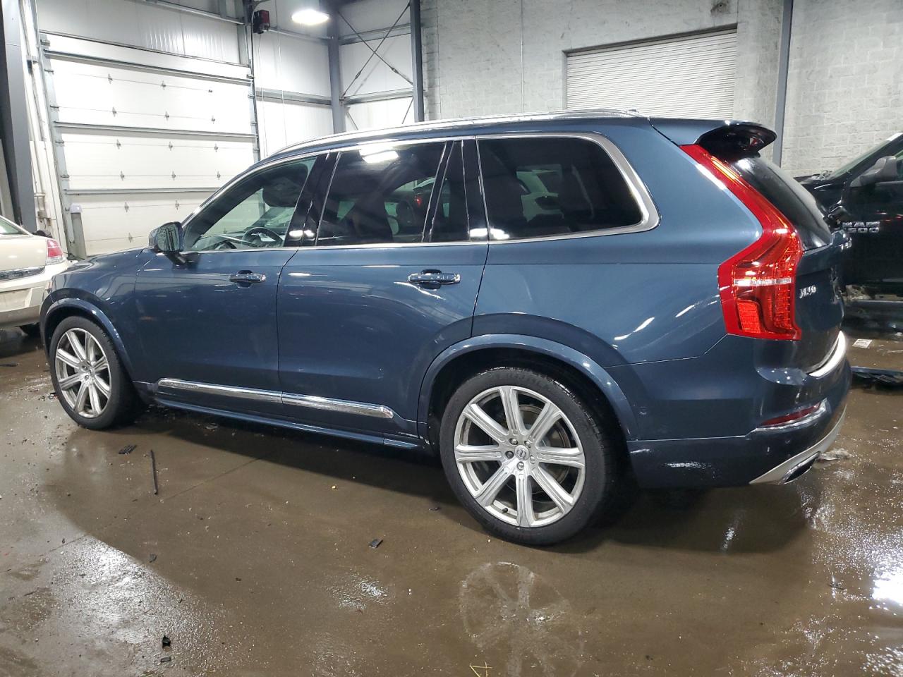 2019 Volvo XC90 - Image 2