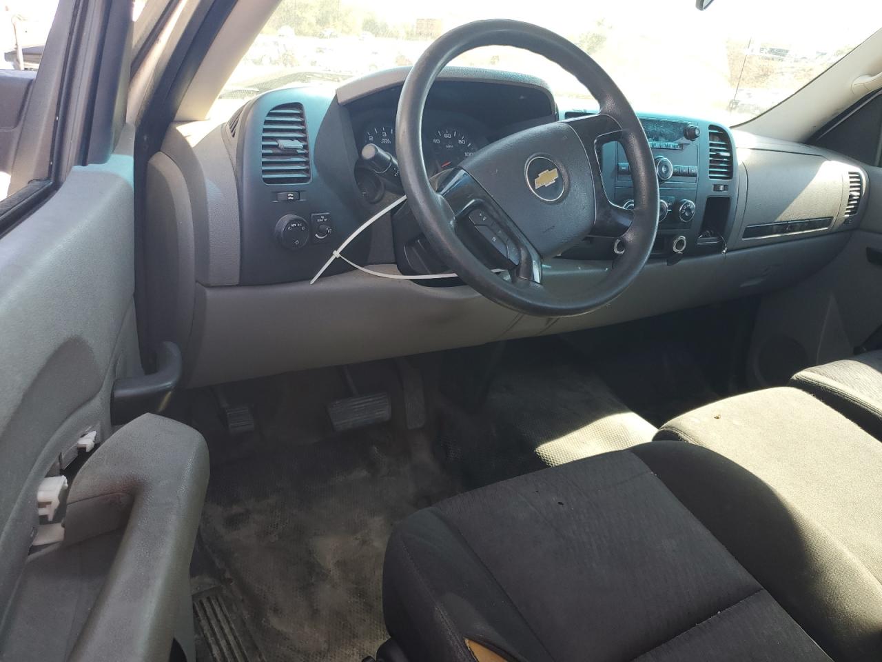 2013 Chevrolet Silverado - Image 8