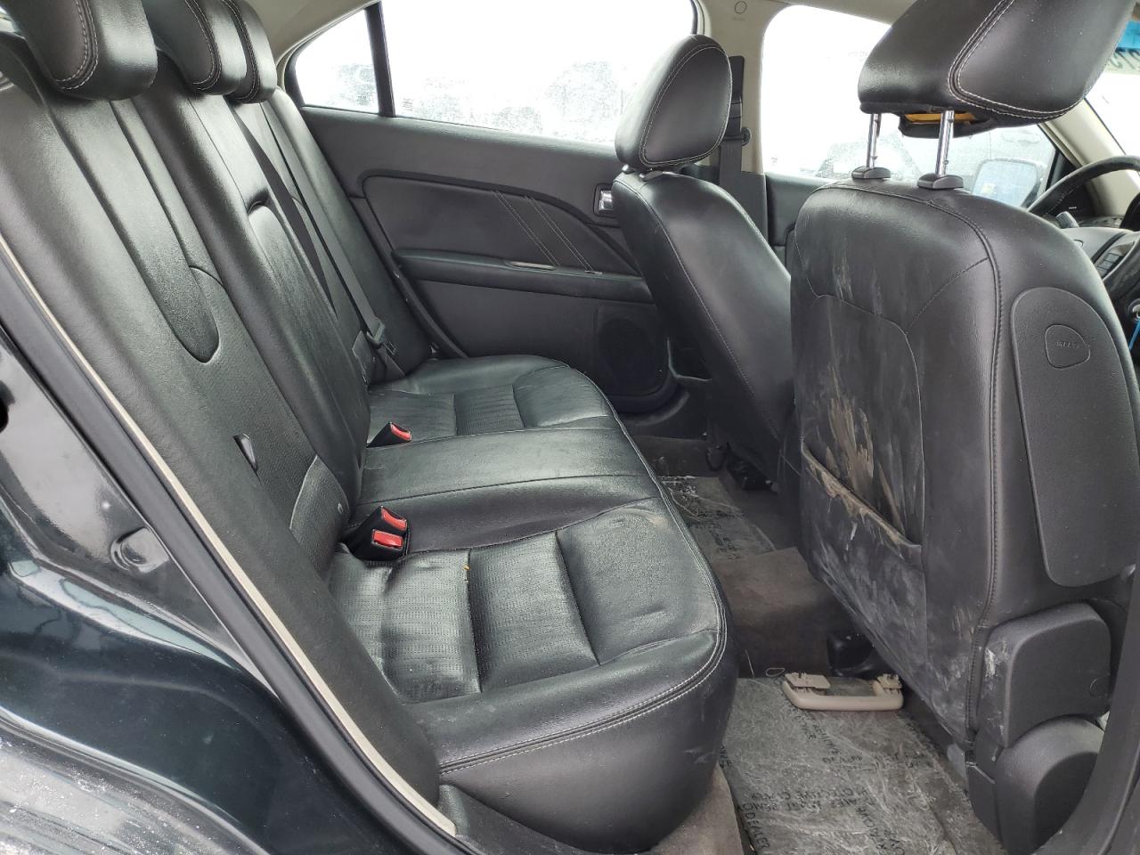 2010 Ford Fusion - Image 10