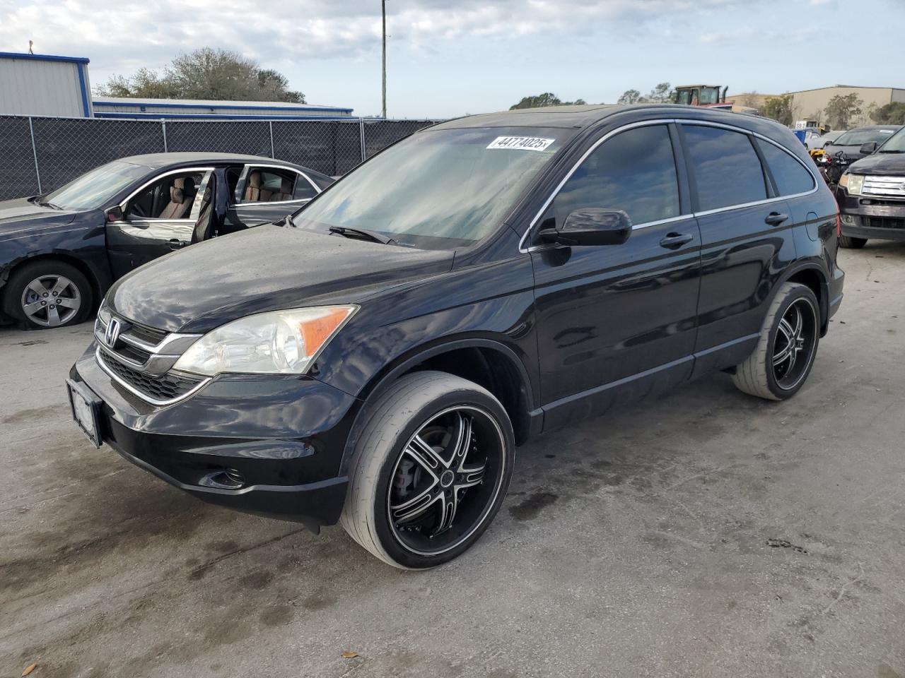 2011 Honda CR-V - Image 1