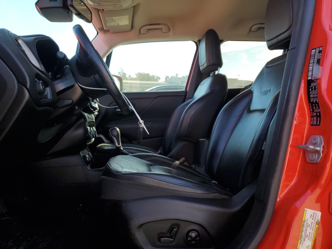 2017 Jeep Renegade - Image 7