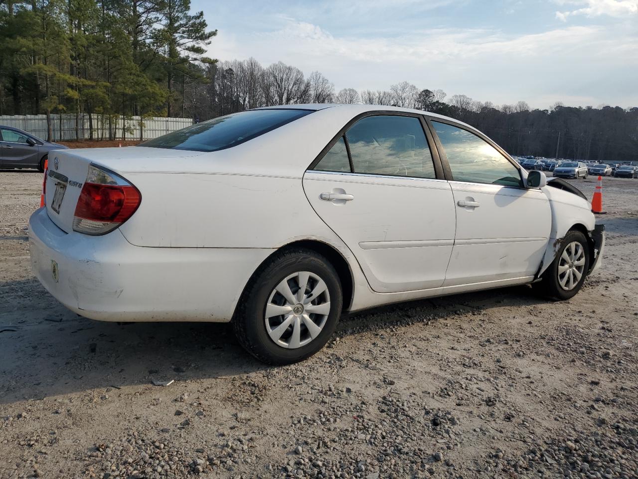 2005 Toyota Camry - Image 3