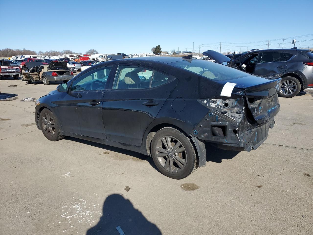 2017 Hyundai Elantra - Image 2