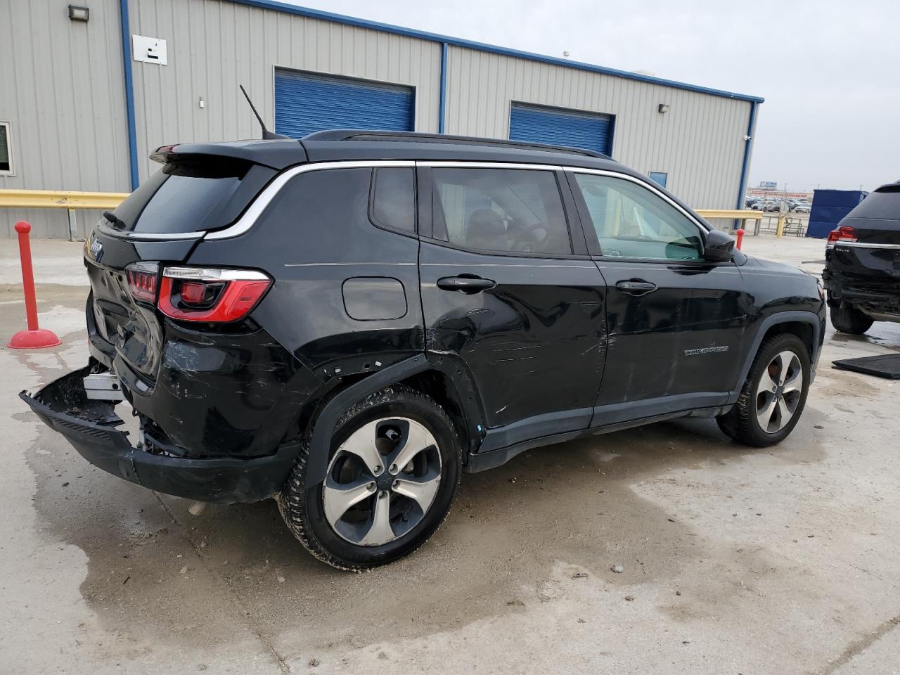 2017 Jeep Compass - Image 3