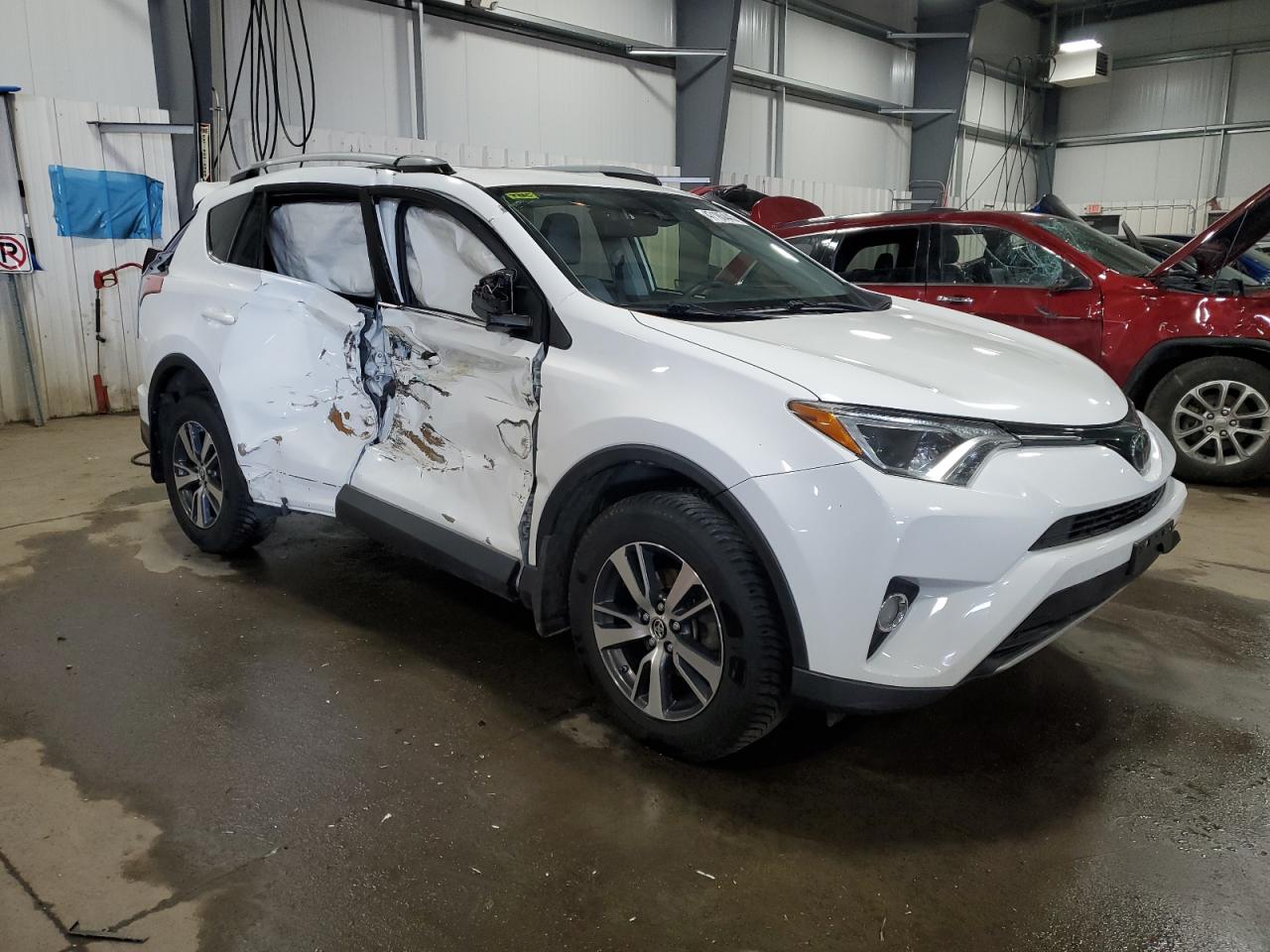 2018 Toyota RAV 4 - Image 4