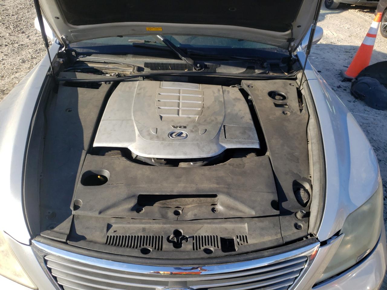 2008 Lexus LS - Image 11