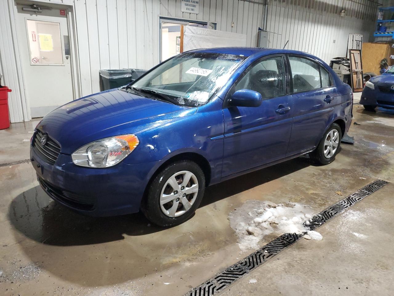 2010 Hyundai Accent - Image 1
