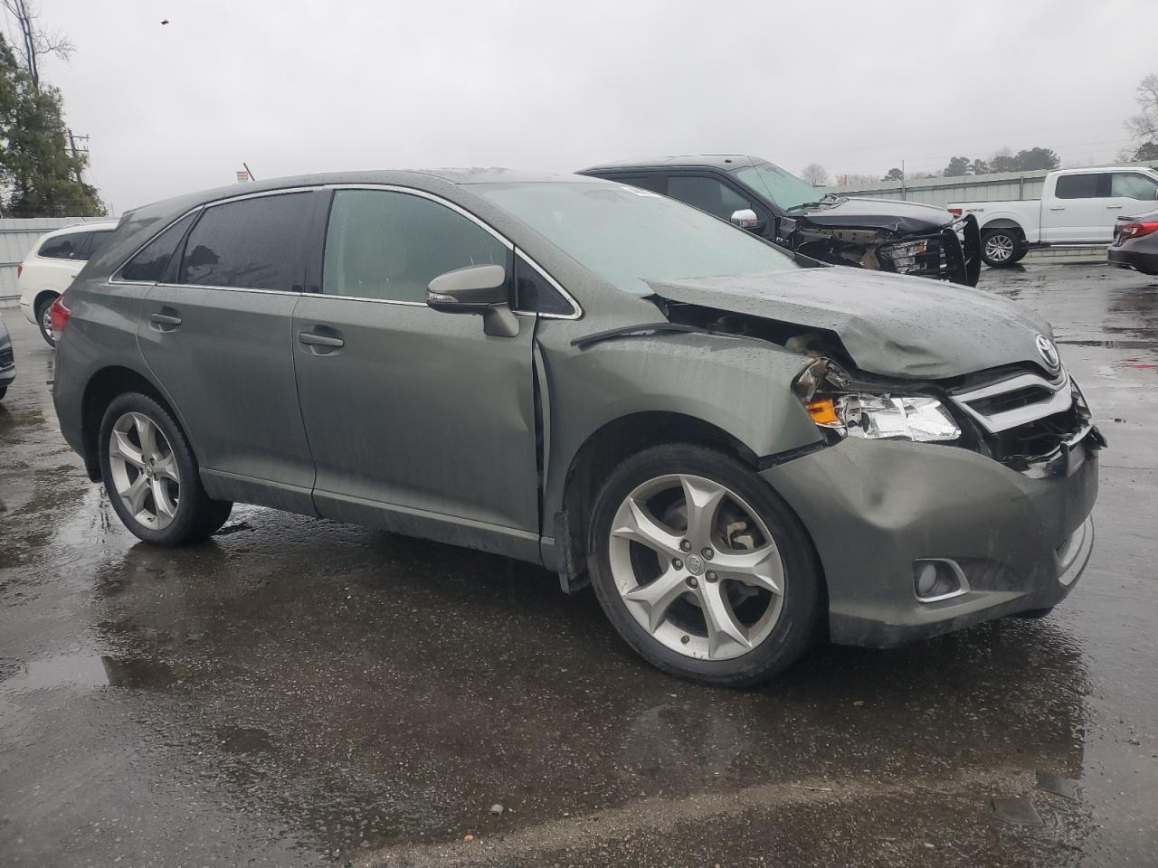 2014 Toyota Venza - Image 4