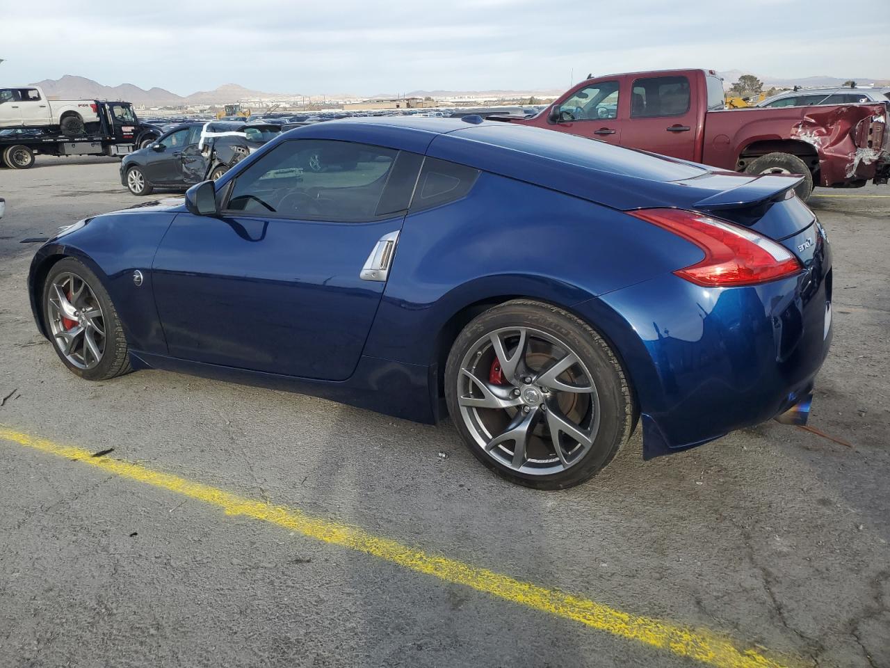 2017 Nissan 370Z - Image 2