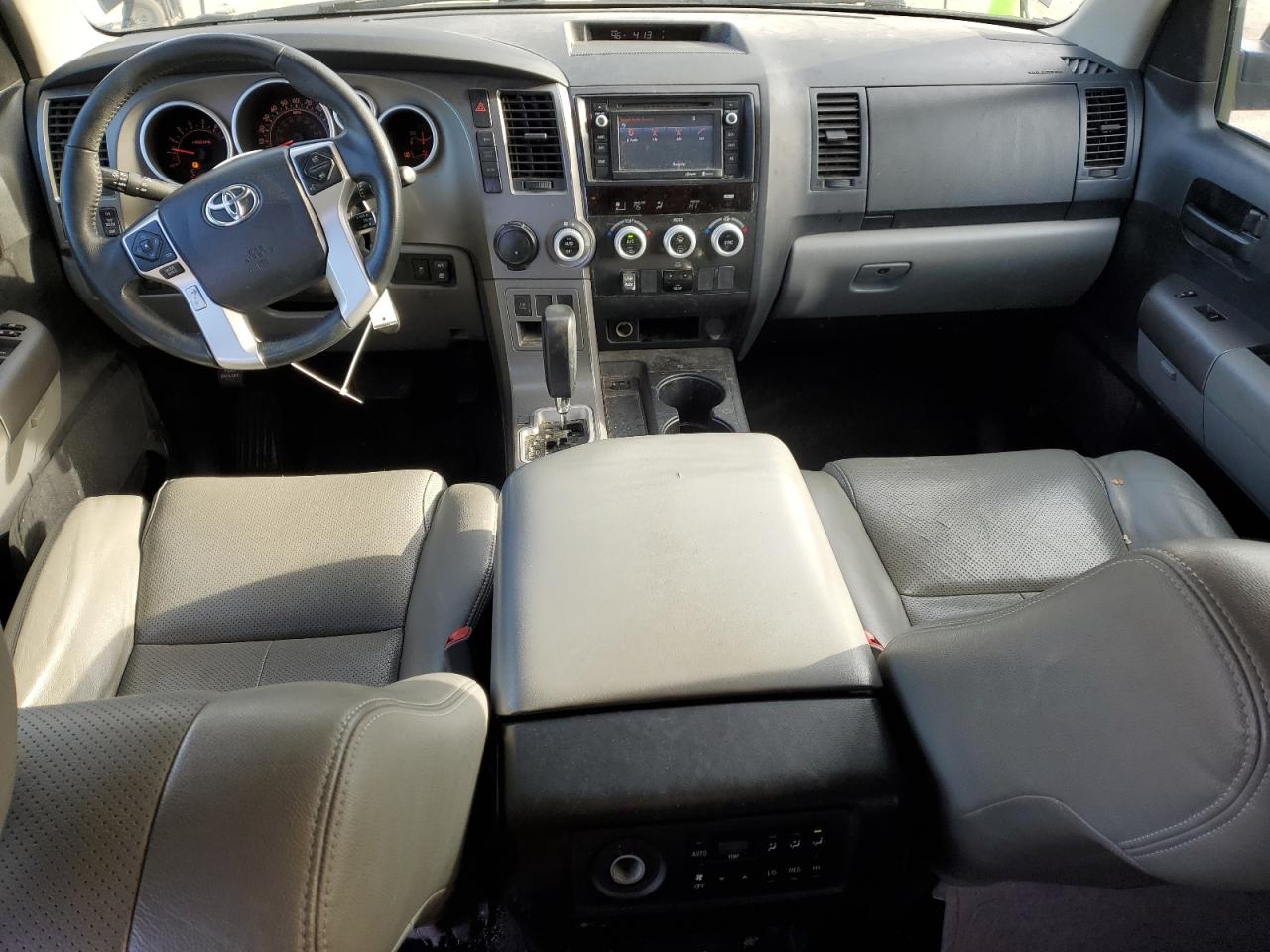 2015 Toyota Sequoia - Image 8