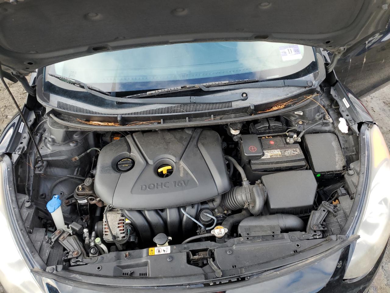 2013 Hyundai Elantra - Image 11