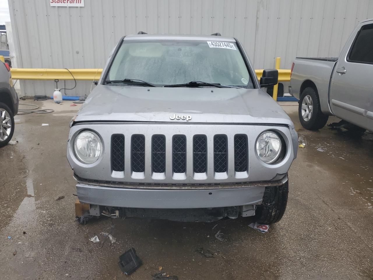 2017 Jeep Liberty (Patriot) - Image 5