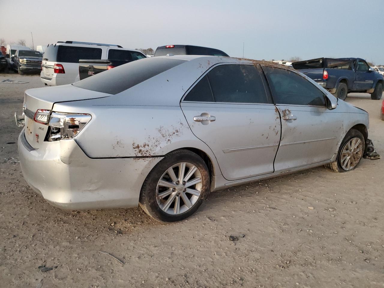 2014 Toyota Camry - Image 3