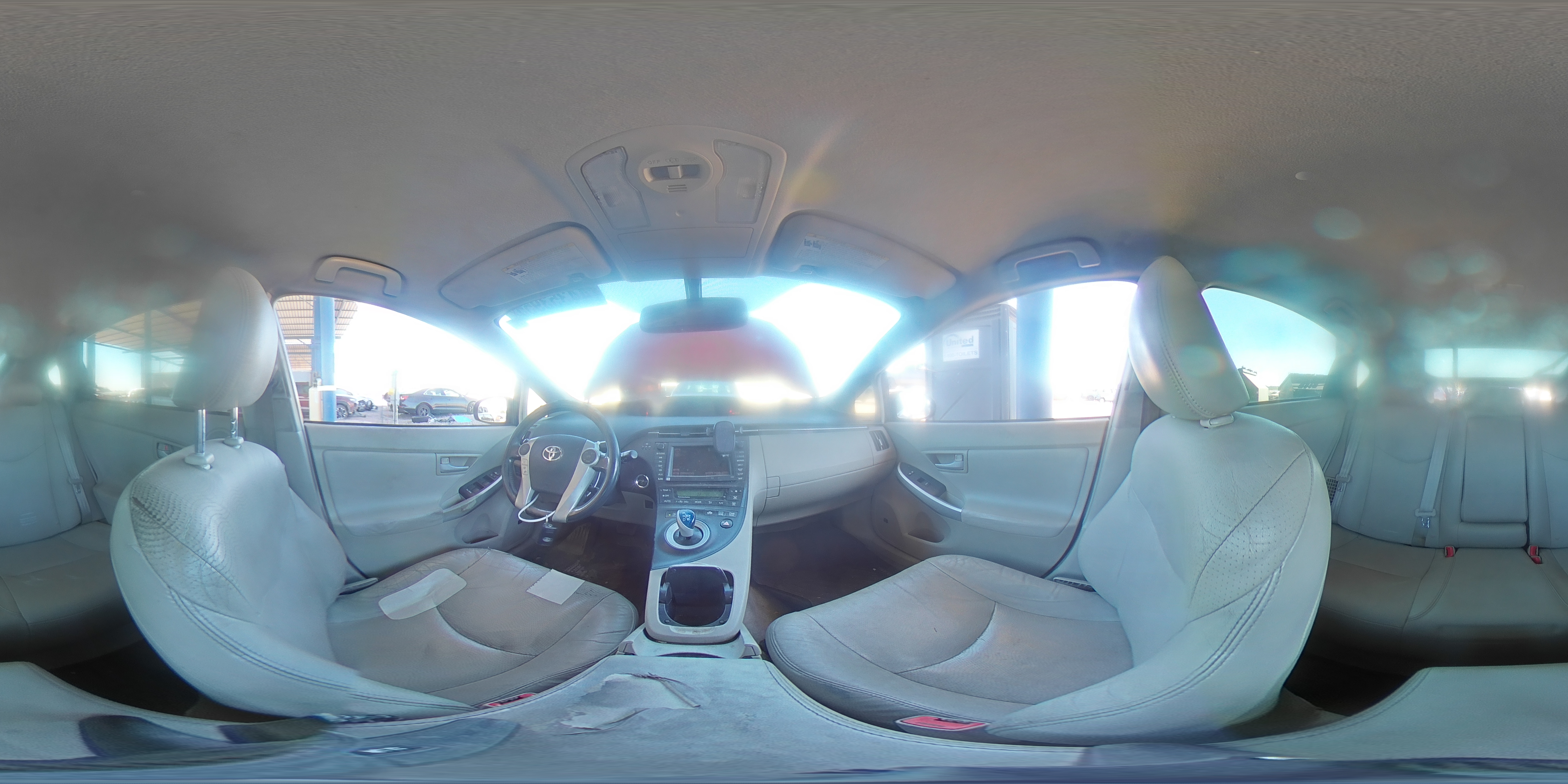 2010 Toyota Prius - Image 13
