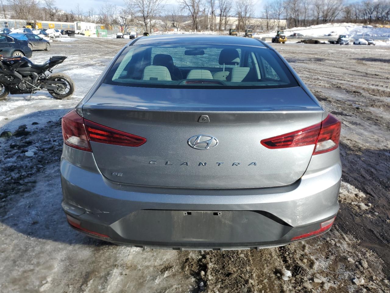 2019 Hyundai Elantra - Image 6