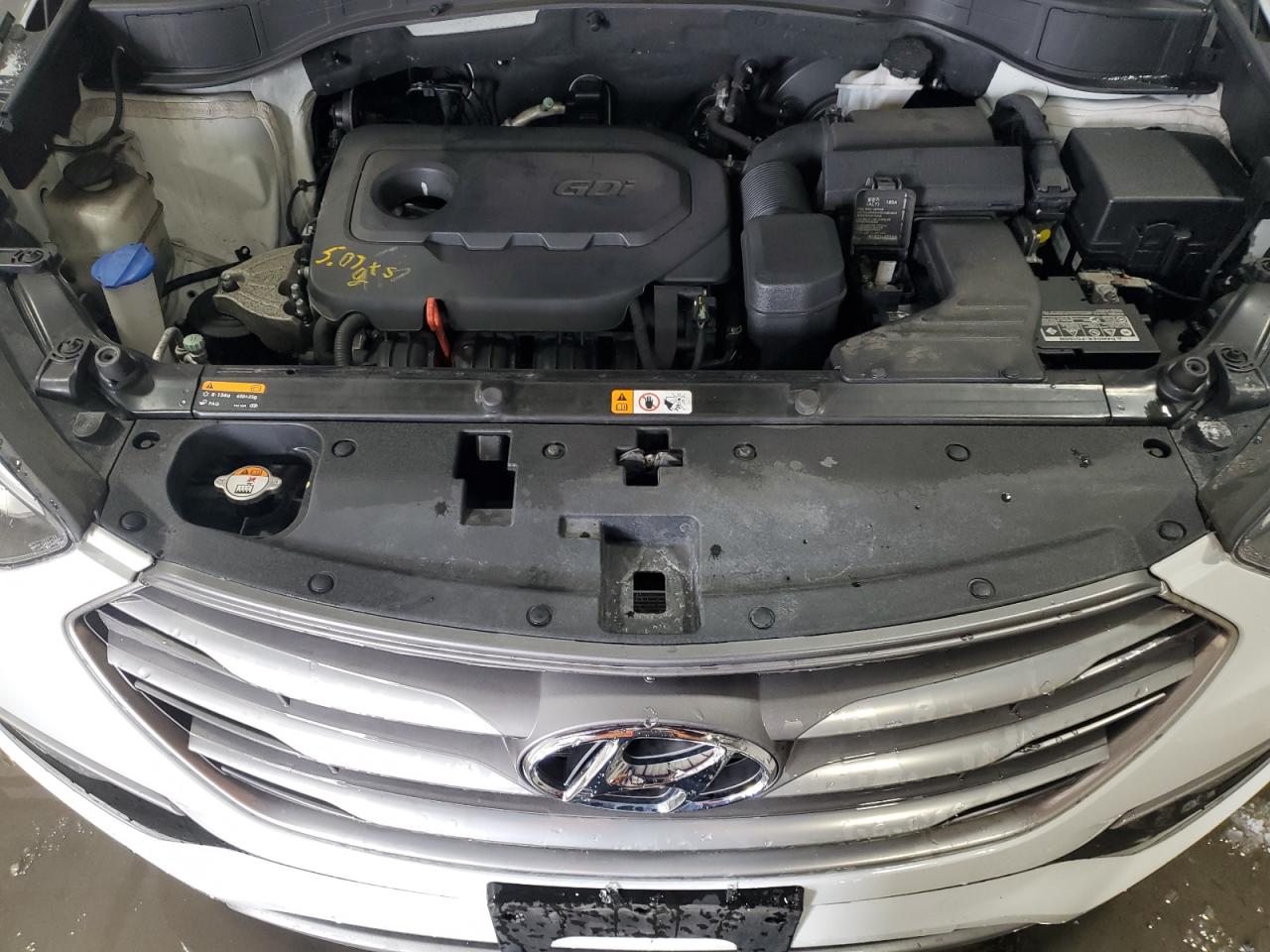 2017 Hyundai Santa Fe - Image 12
