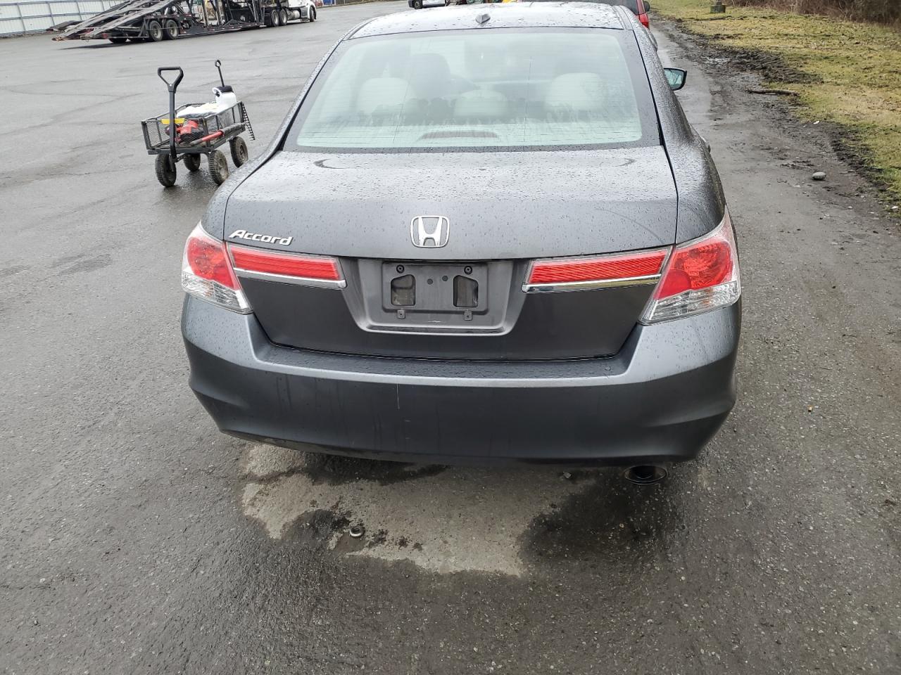 2011 Honda Accord - Image 6