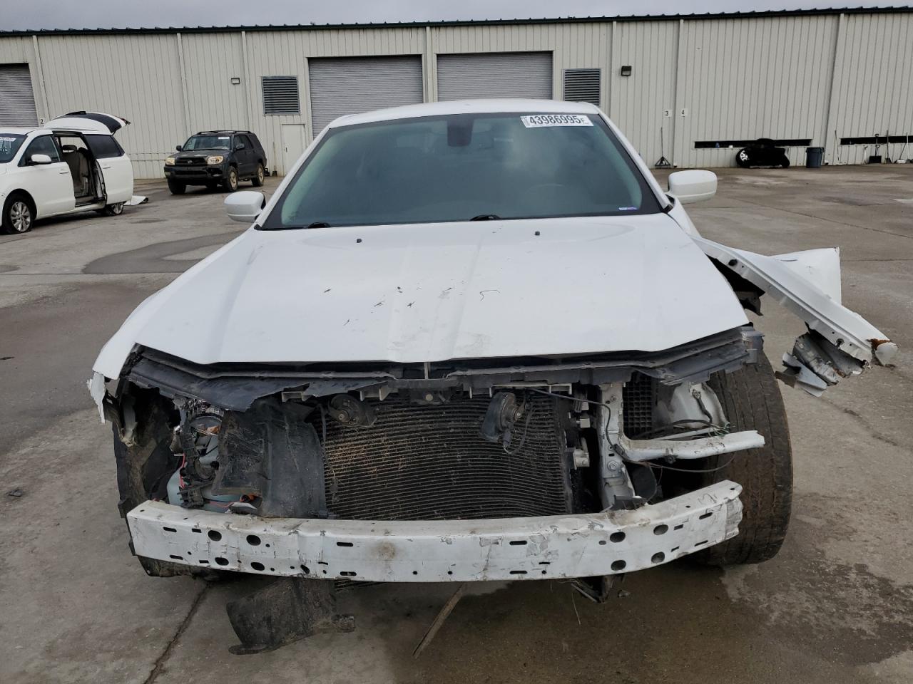2018 Chrysler 300 - Image 5