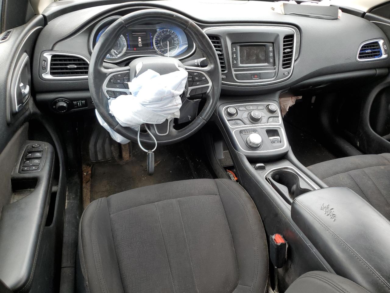 2015 Chrysler 200 - Image 8