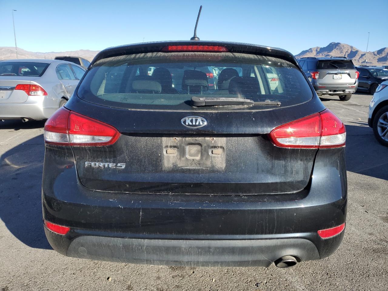 2017 Kia Forte - Image 6