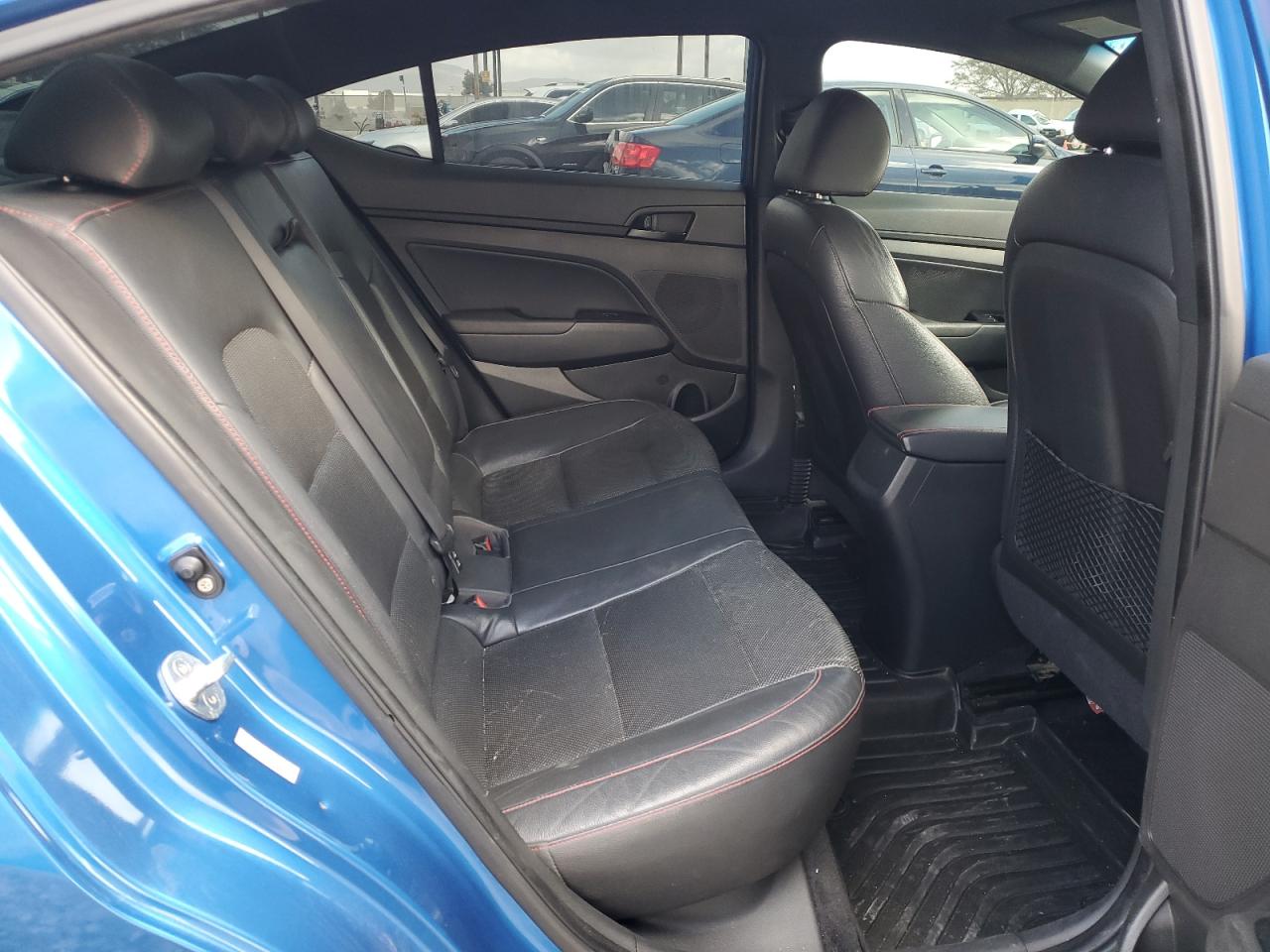 2017 Hyundai Elantra - Image 10