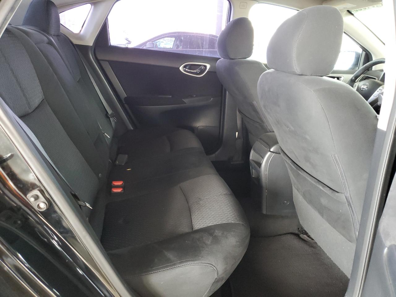 2014 Nissan Sentra - Image 10