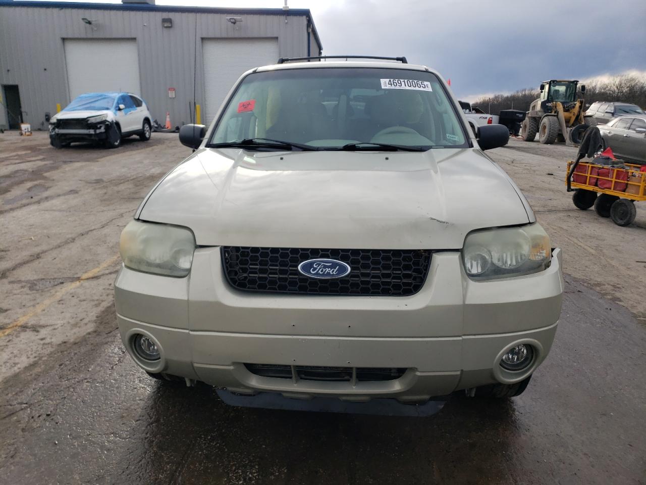 2005 Ford Escape - Image 5
