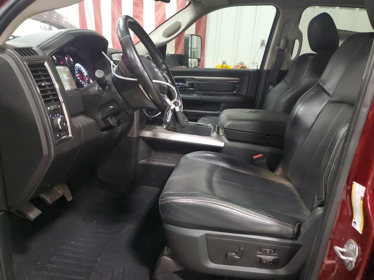 2018 RAM 3500 - Image 7