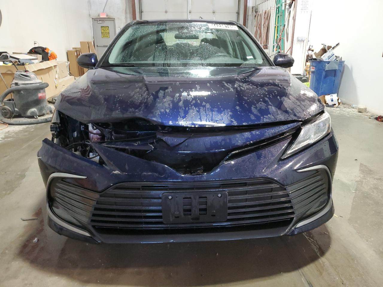 2022 Toyota Camry - Image 5