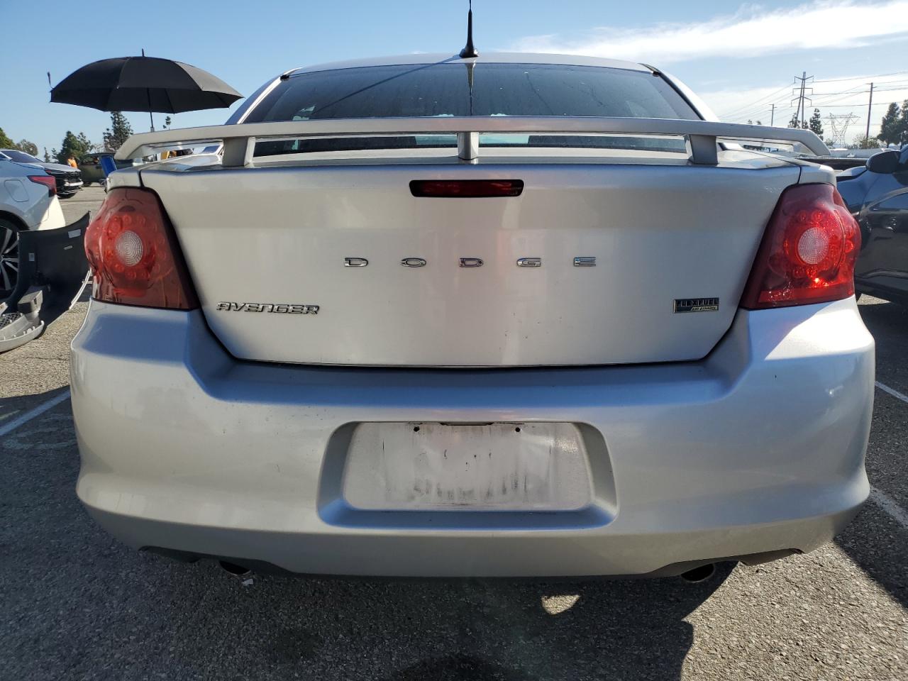 2011 Dodge Avenger - Image 6
