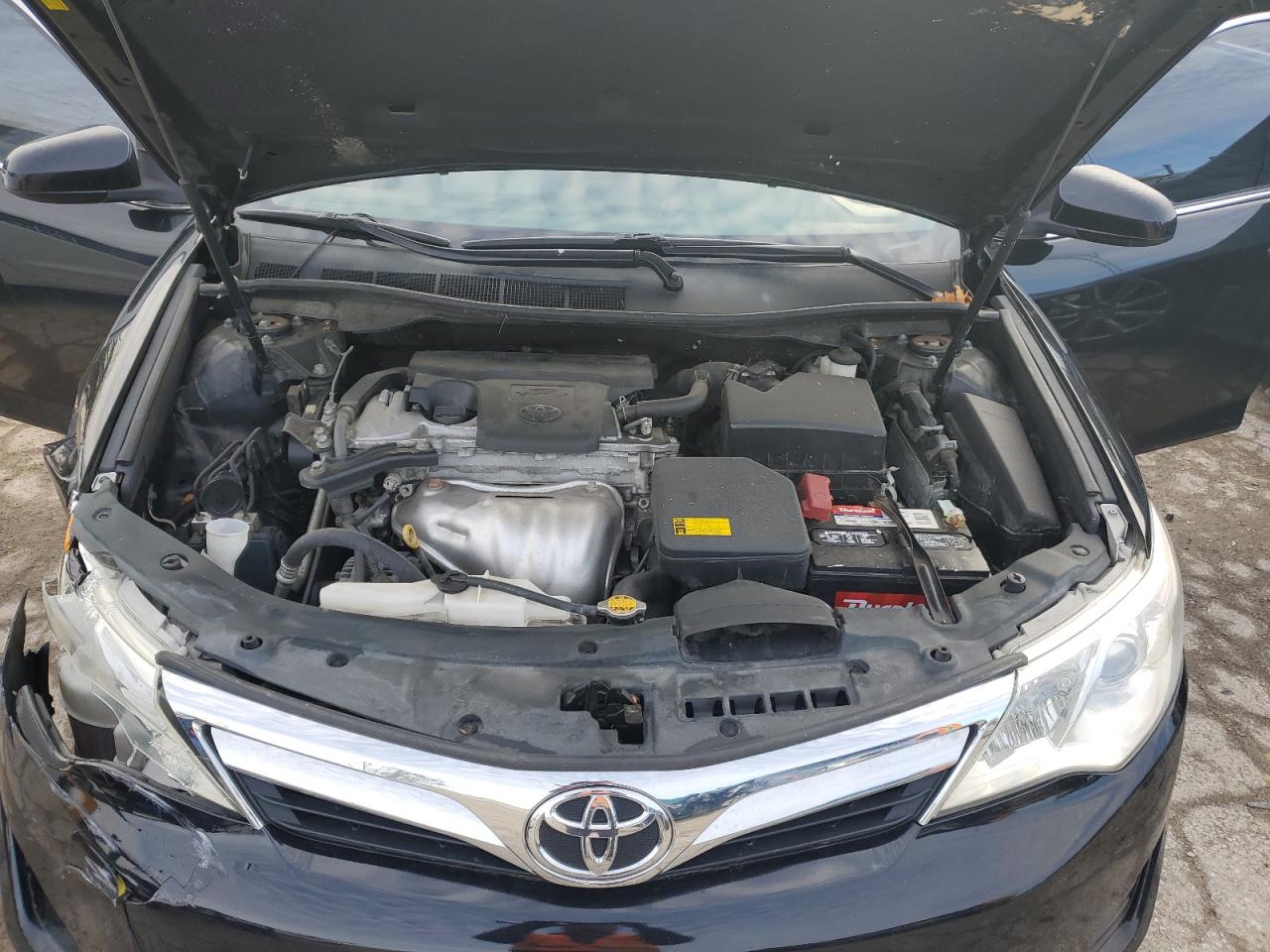 2012 Toyota Camry - Image 11