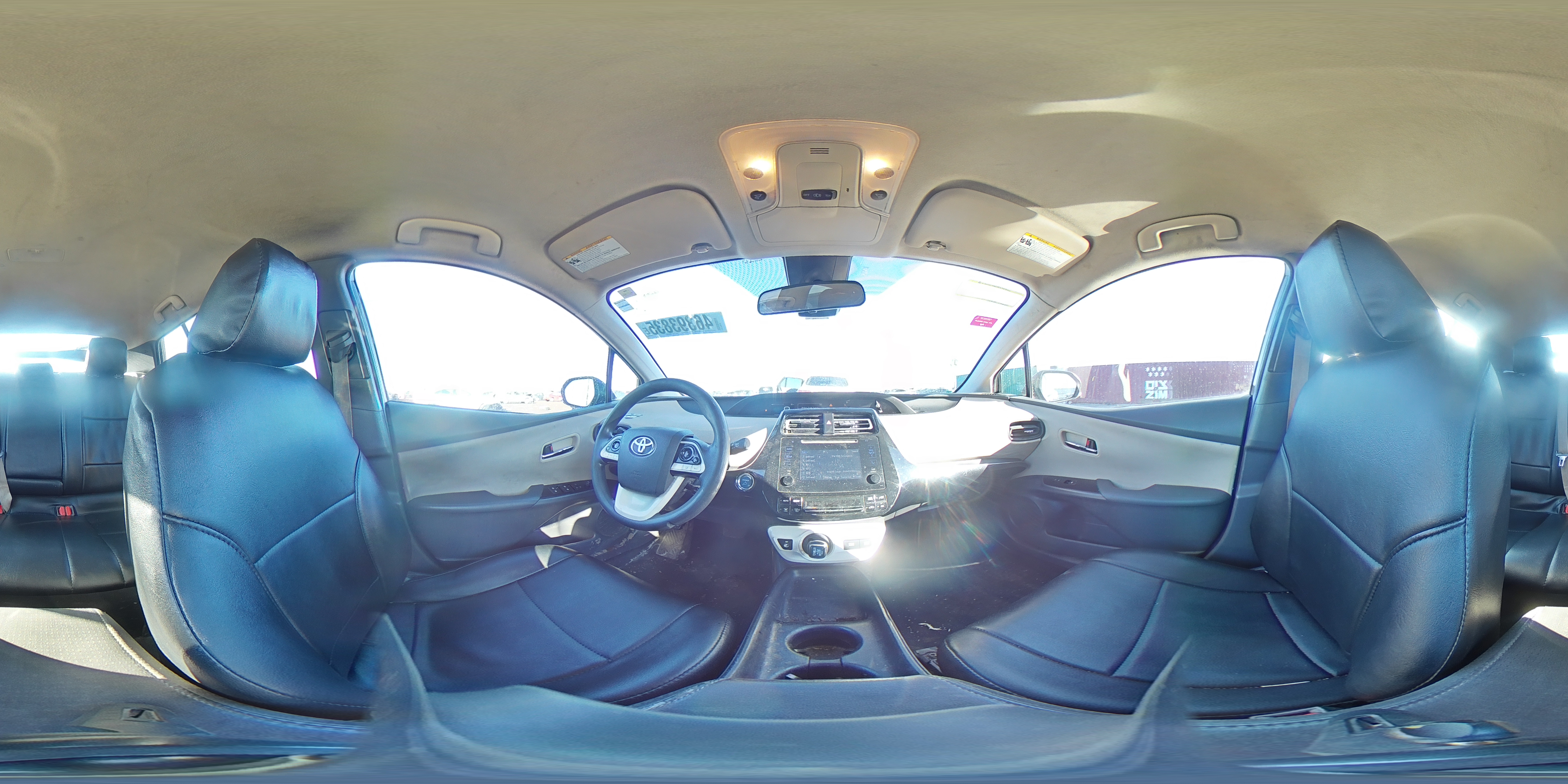 2017 Toyota Prius - Image 13