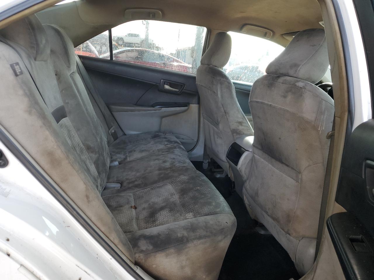 2013 Toyota Camry - Image 11
