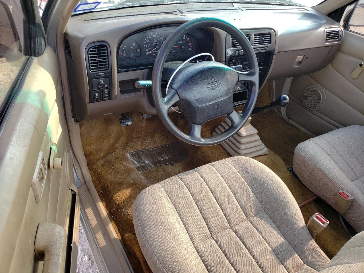 1997 Nissan Navara (Frontier) - Image 8
