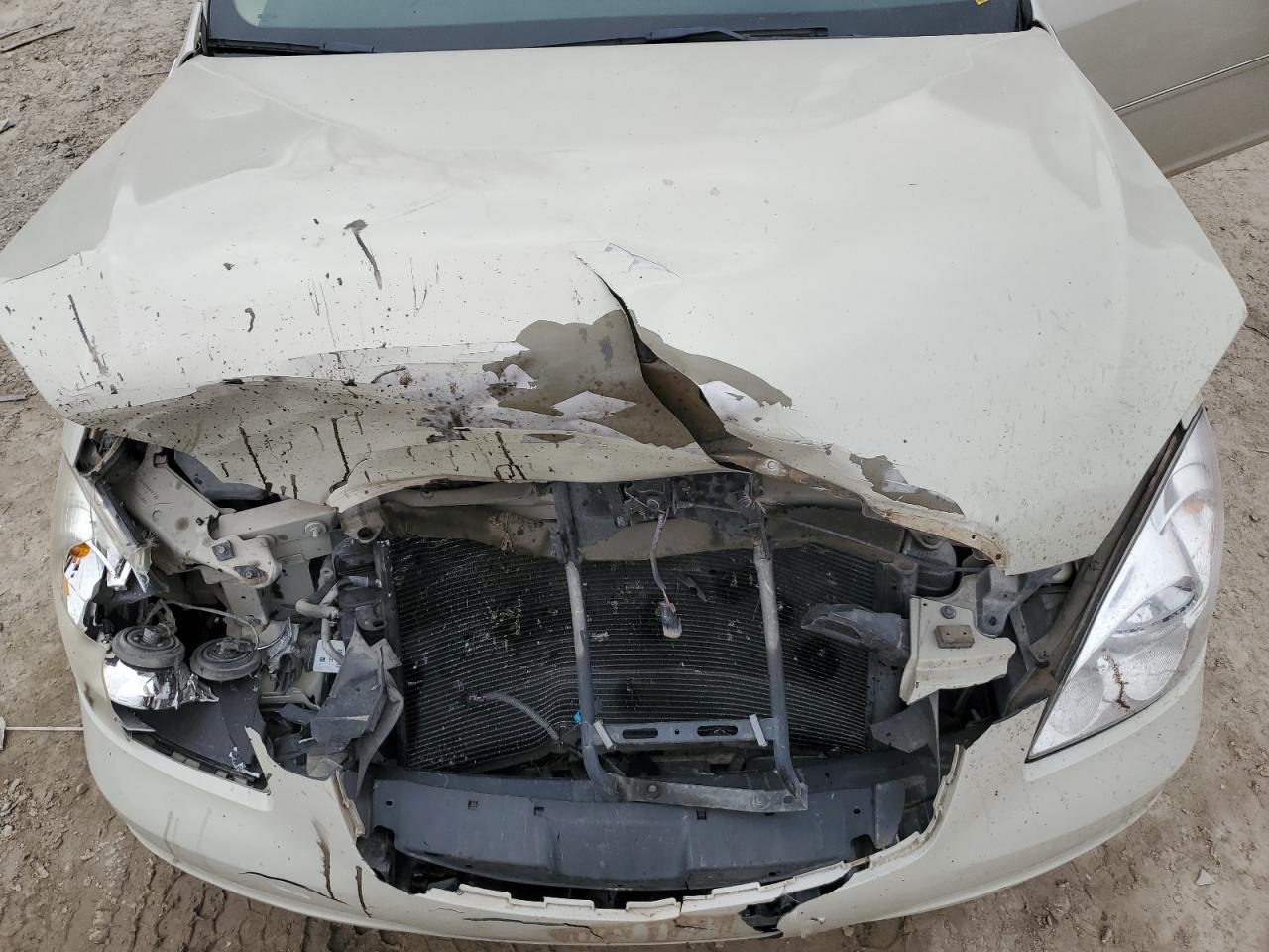 2011 Buick Lucerne - Image 13
