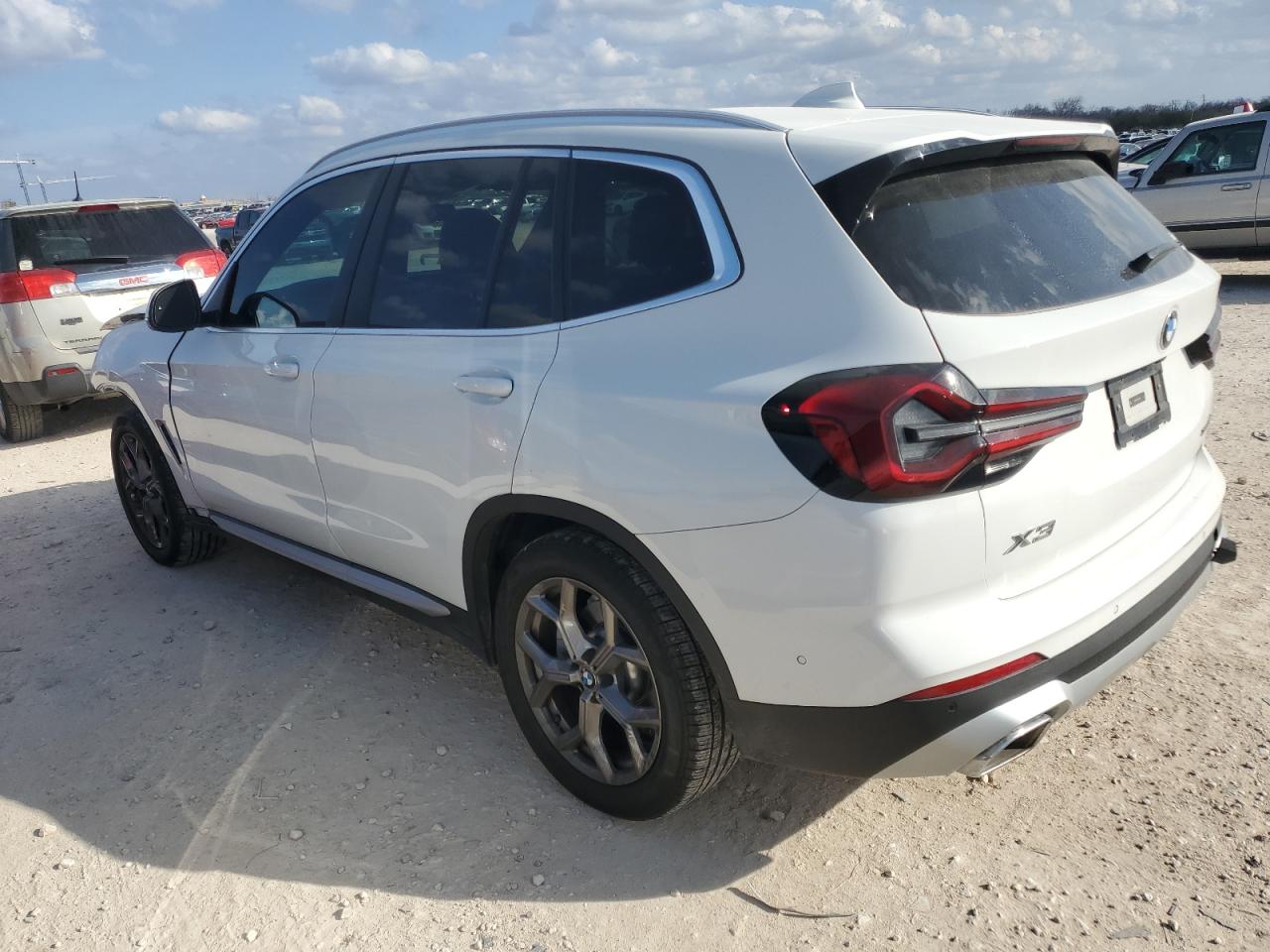 2024 BMW X3 - Image 2