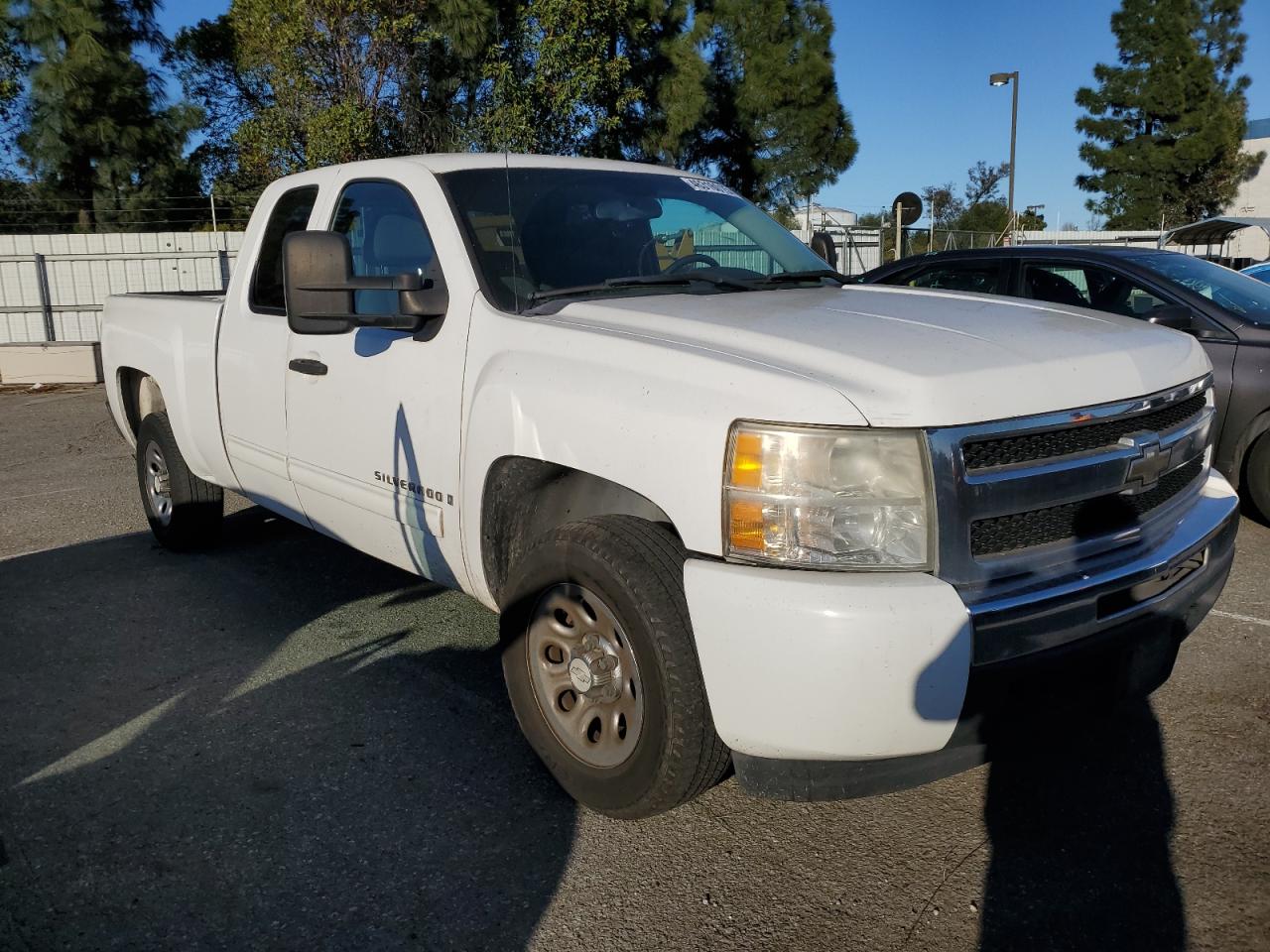 2009 Chevrolet Silverado - Image 4
