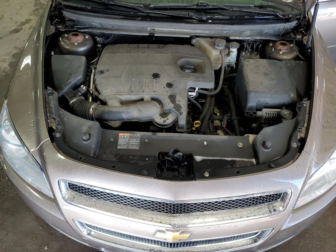 2011 Chevrolet Malibu - Image 11