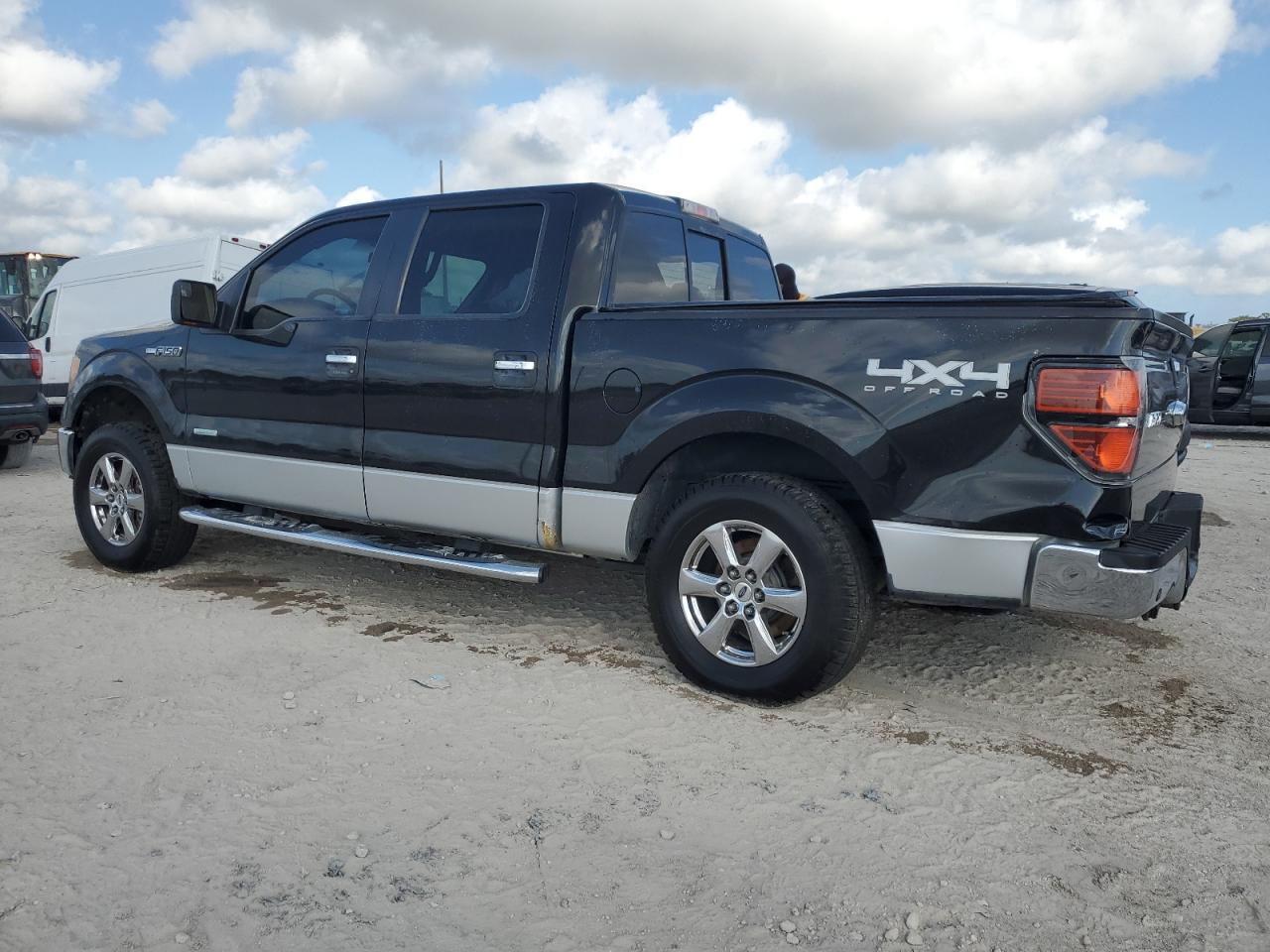 2013 Ford F-150 - Image 2