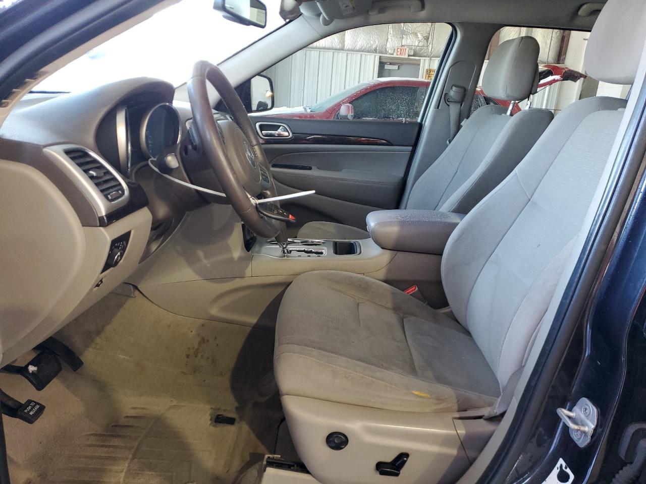 2012 Jeep Grand Cherokee - Image 7