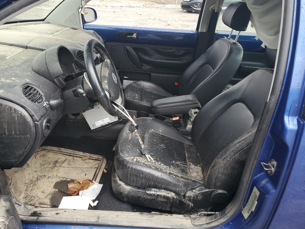 2008 Volkswagen Beetle - Image 7