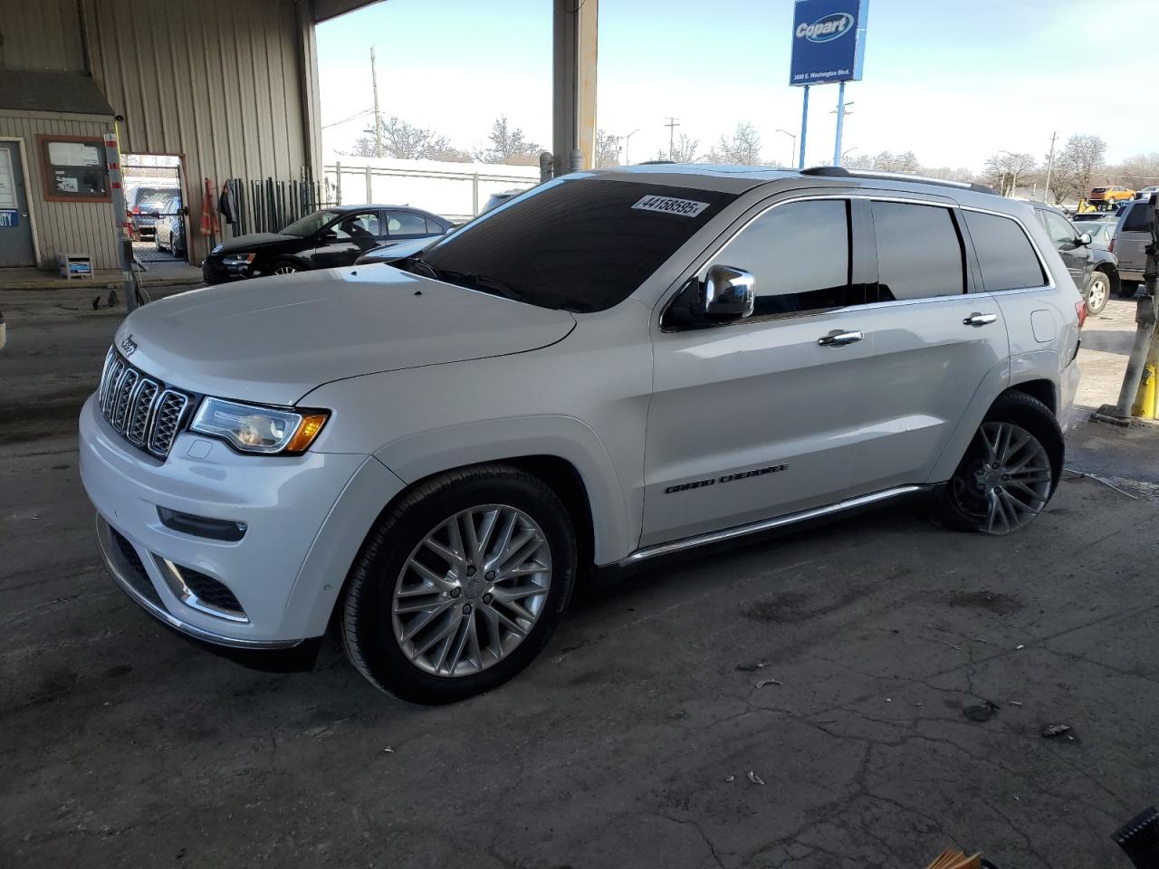 2017 Jeep Grand Cherokee - Image 1