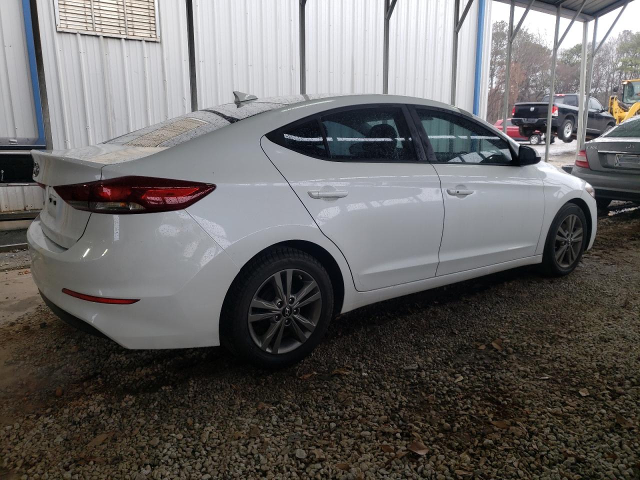 2017 Hyundai Elantra - Image 3