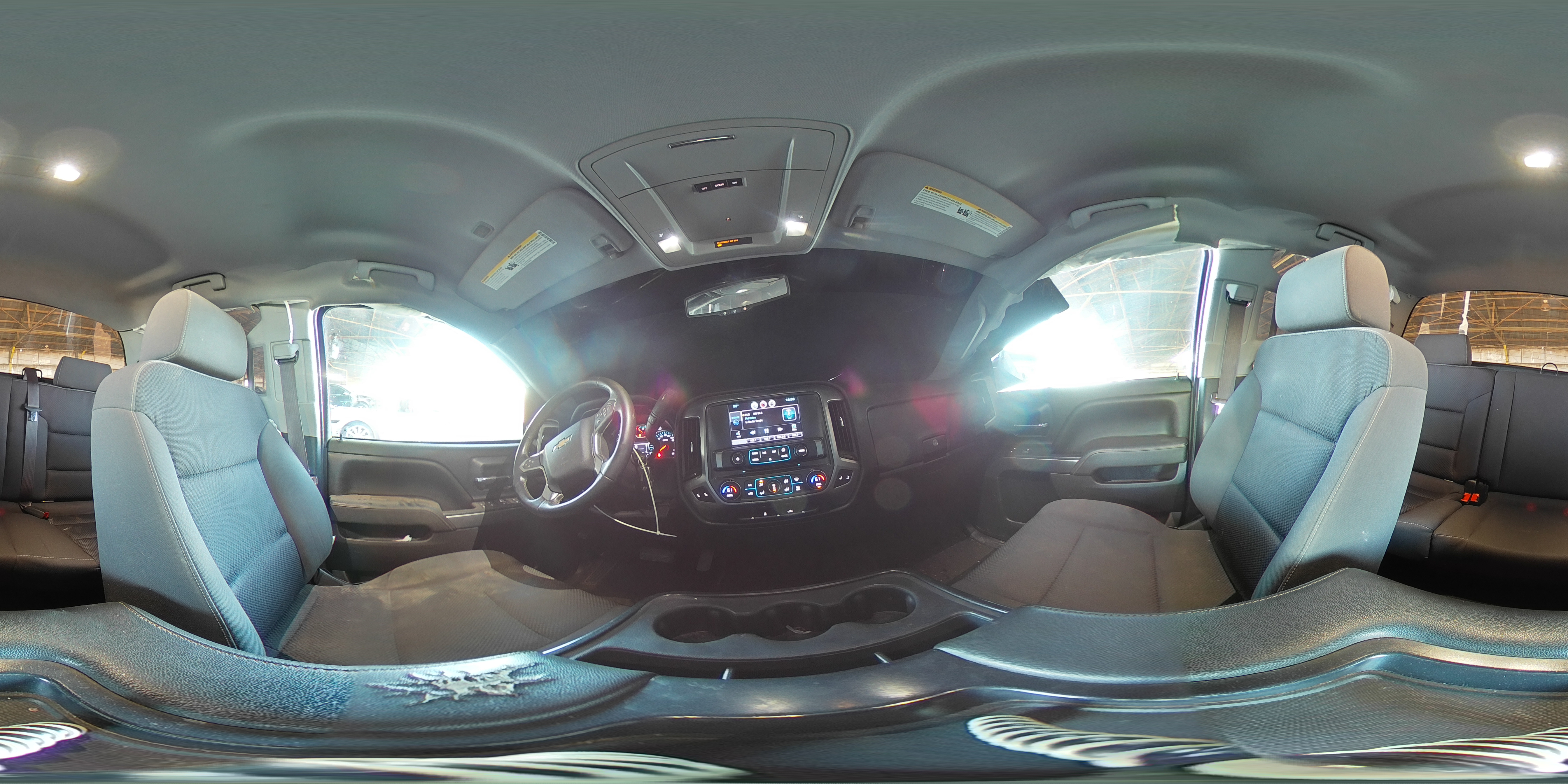 2016 Chevrolet Silverado - Image 13
