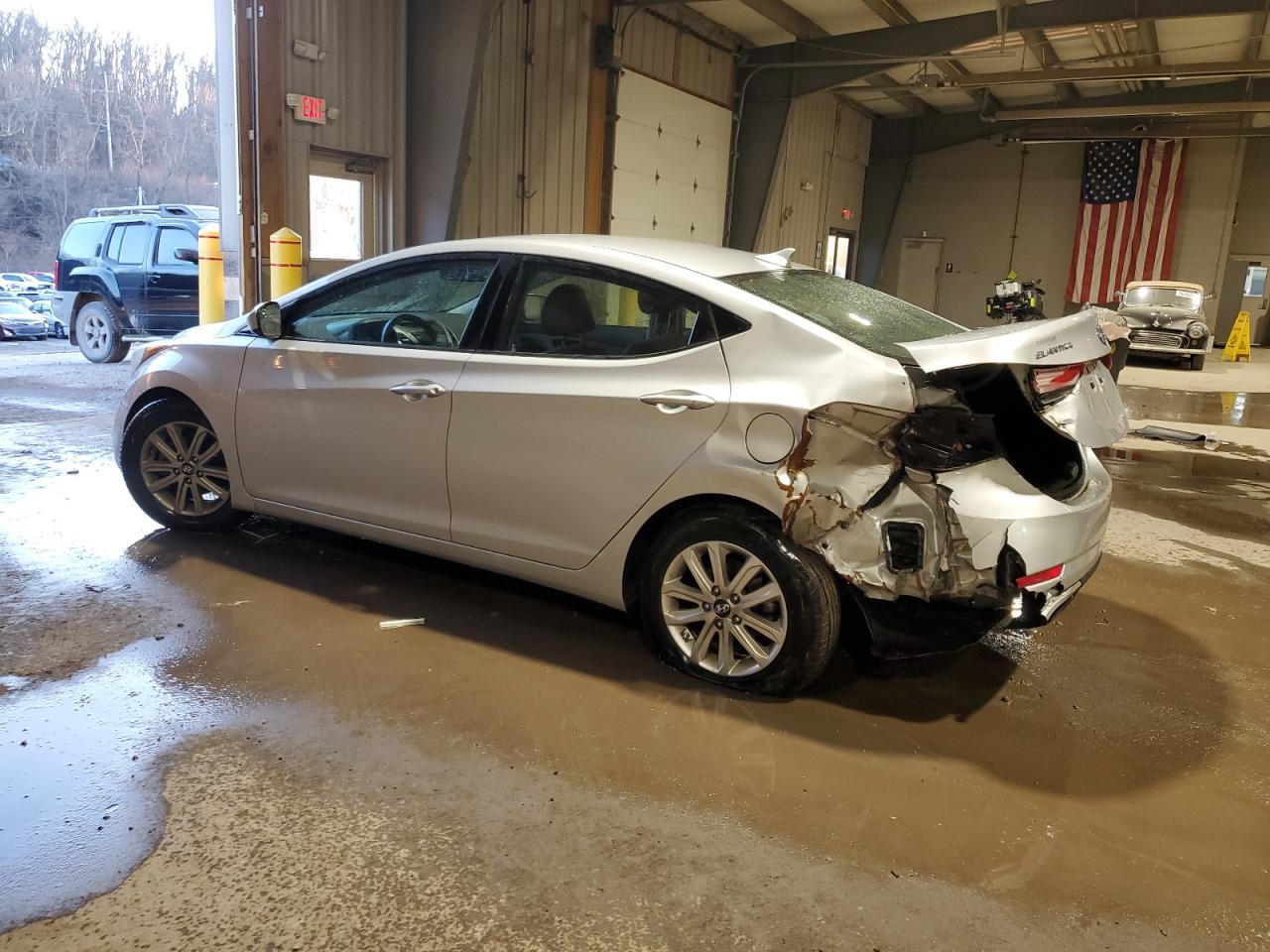 2015 Hyundai Elantra - Image 2